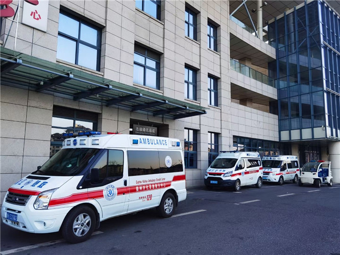 鹰手营子矿救护车出租服务案例4