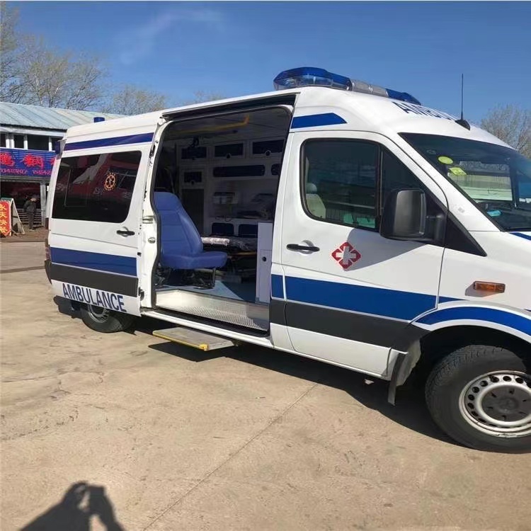 鹰手营子矿私人长途救护车出租转院回家